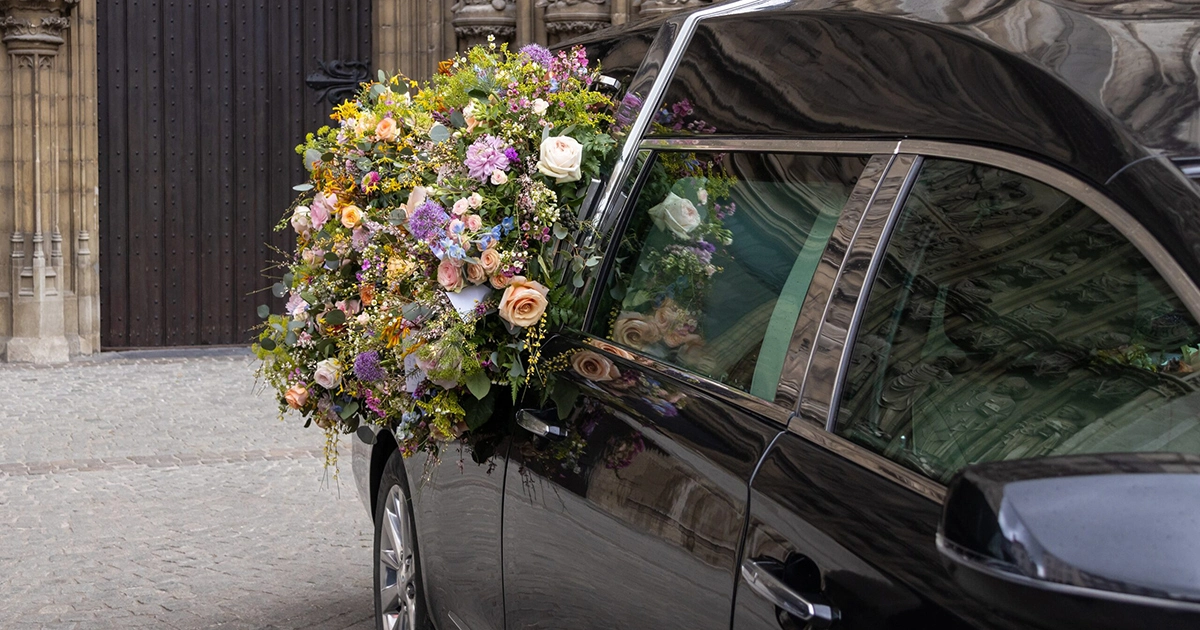 კლინიკიდან მიცვალებულის გადმოსვენება